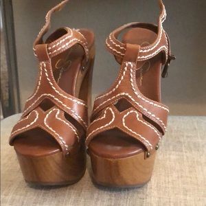 Jessica Simpson heels